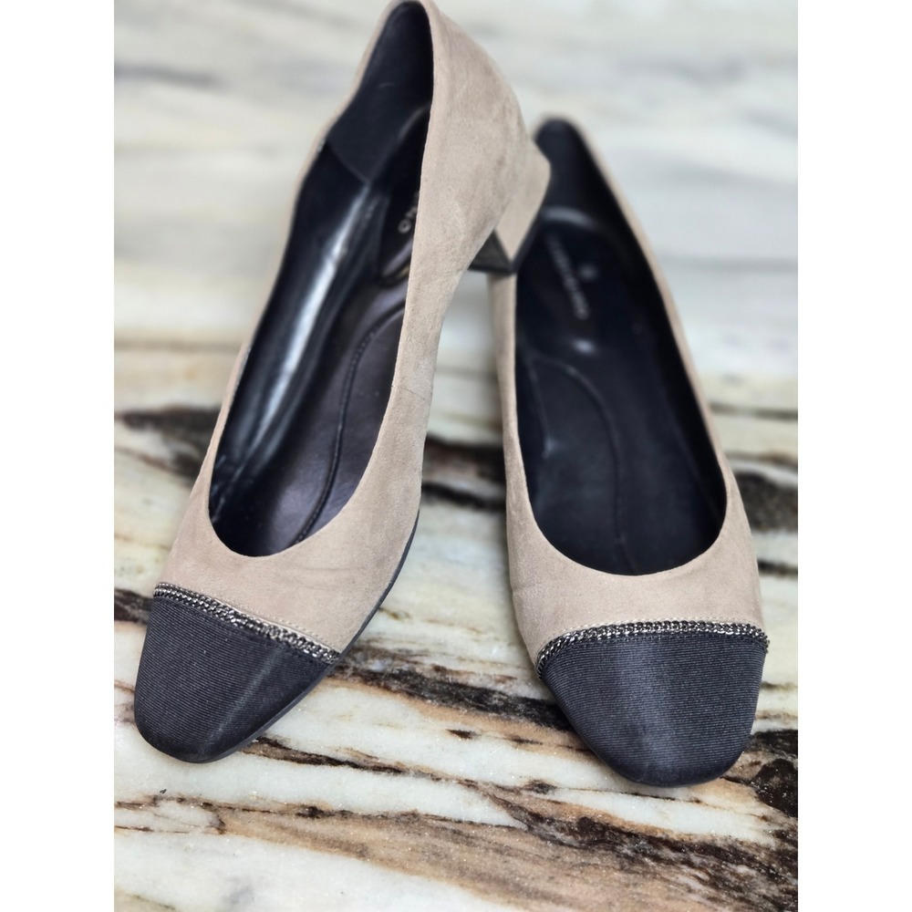 Bandolino Womens Taupe Suede Black Cap Toe Block Heel Pumps Chain Work Office 8M